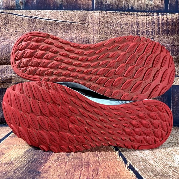 New Balance Fresh Foam Arishi v2 Mens 9 Gray Red Running Shoes MARISCG2 - Picture 4 of 12